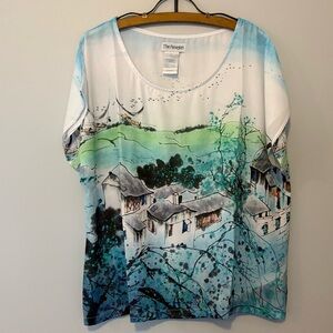 PARAGON Woman’s OS Missy White and Green Graphic Short Sleeve Tee